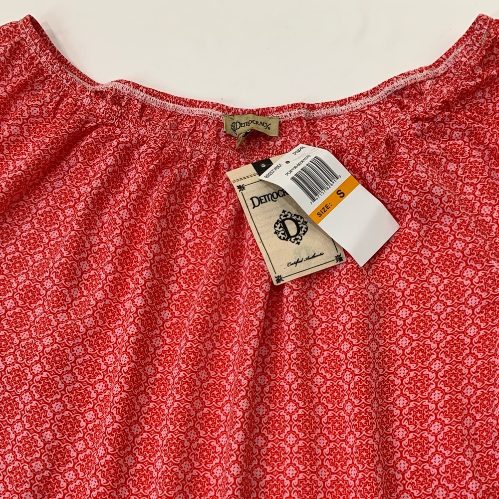 Democracy NWT women's top Size S off shoulder colorful and flowy sleeves boho - Picture 2 of 9